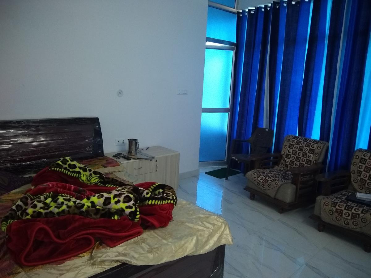Pardhan Guest House Bāra Banki Екстериор снимка