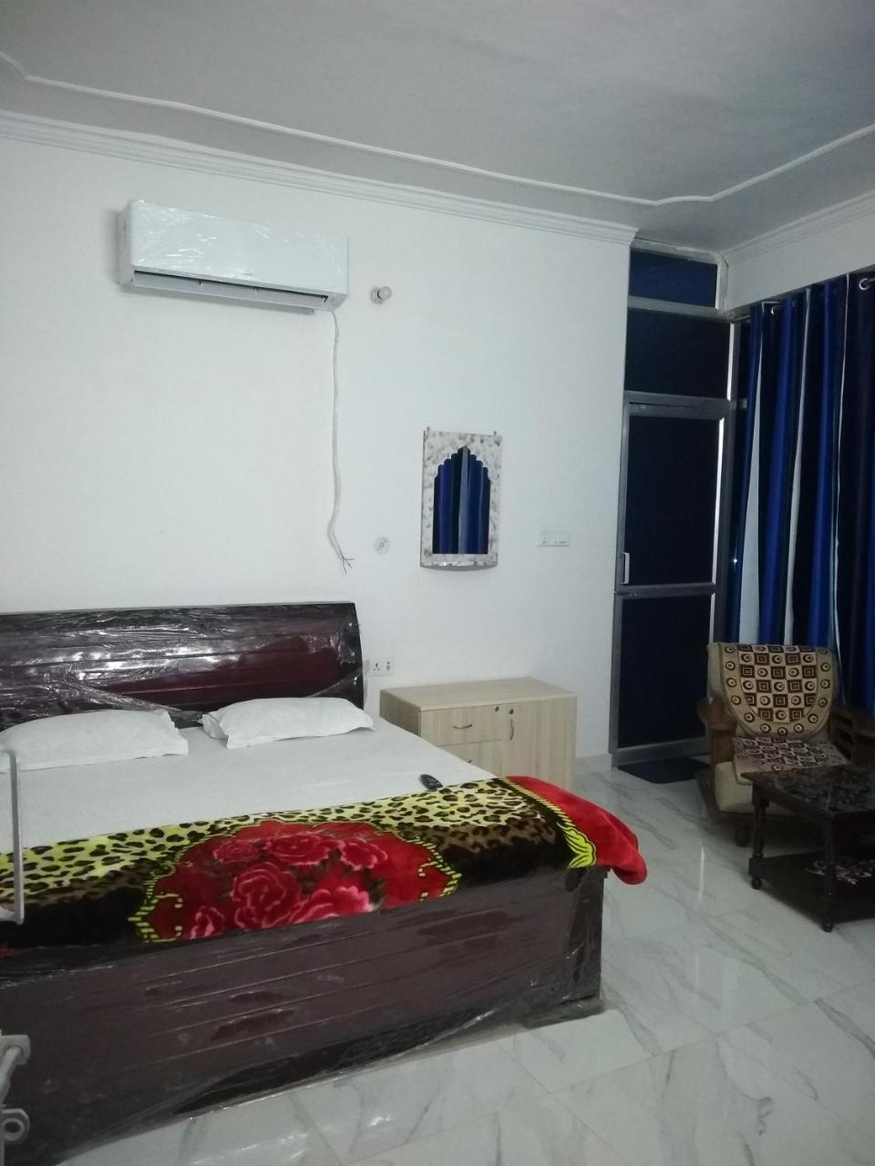 Pardhan Guest House Bāra Banki Екстериор снимка